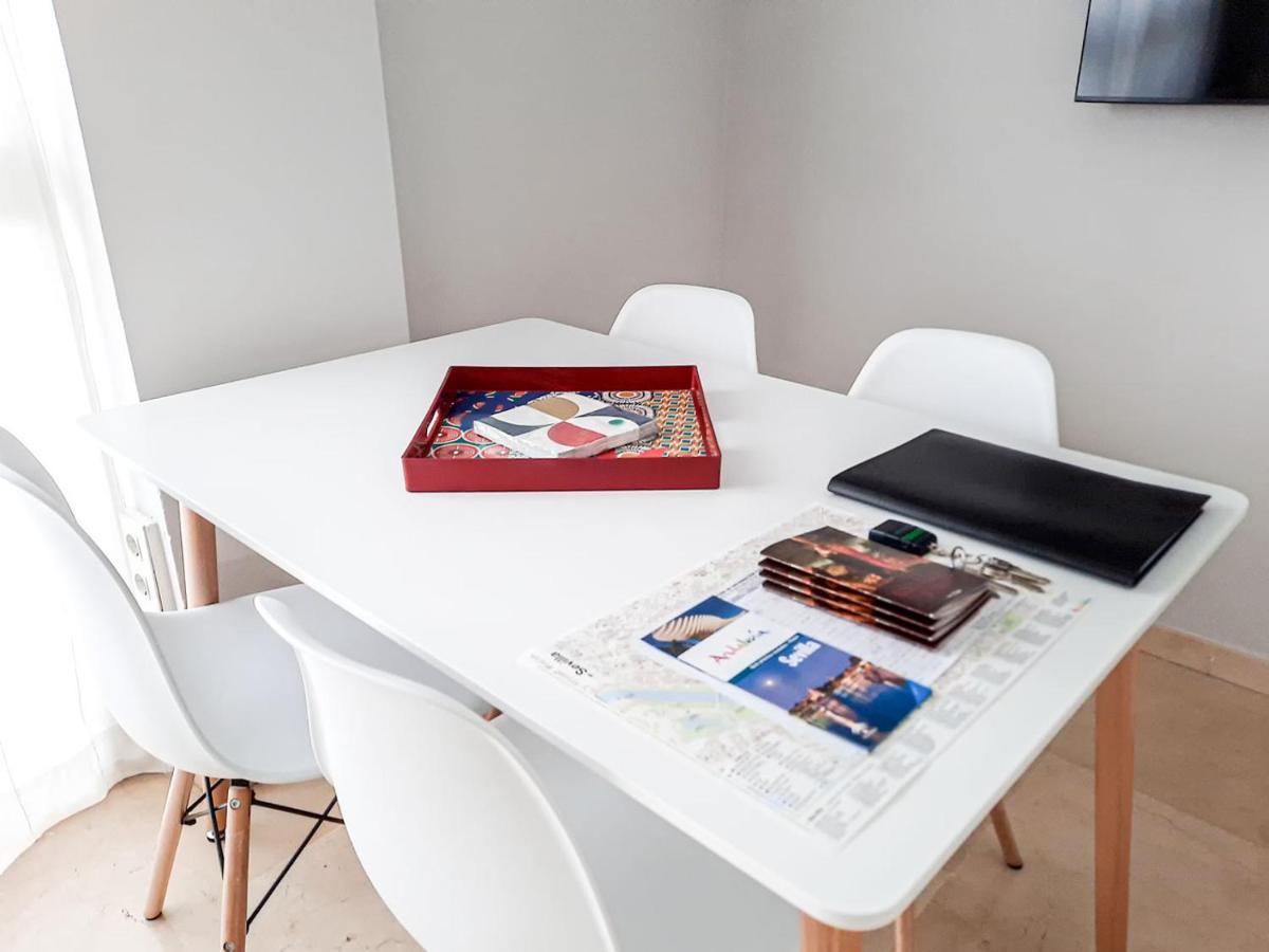 Sevilla Suite Torre Triana, Parking Free Gratis! — Photos 2